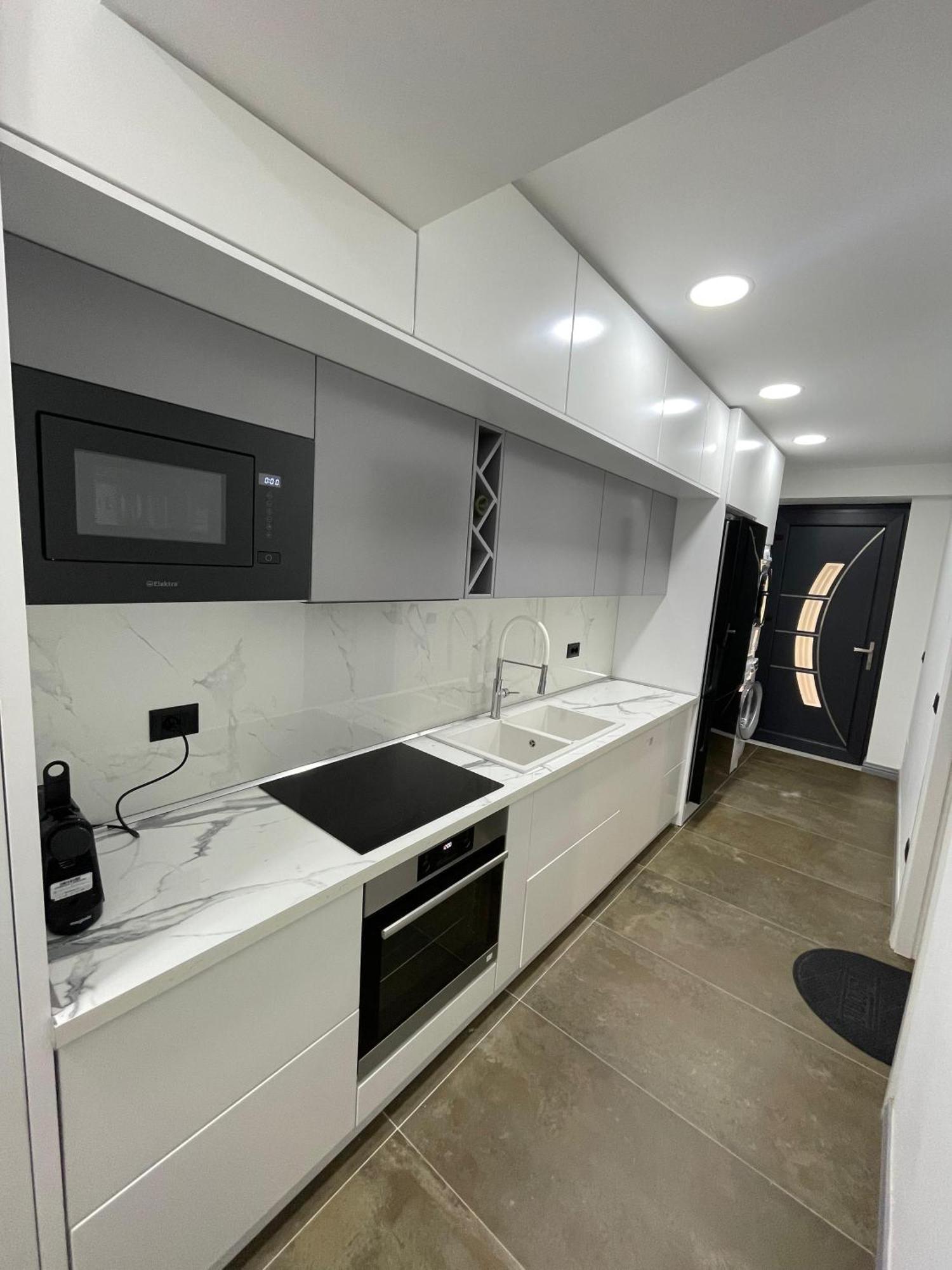 Home 12 Librazhd Luaran gambar