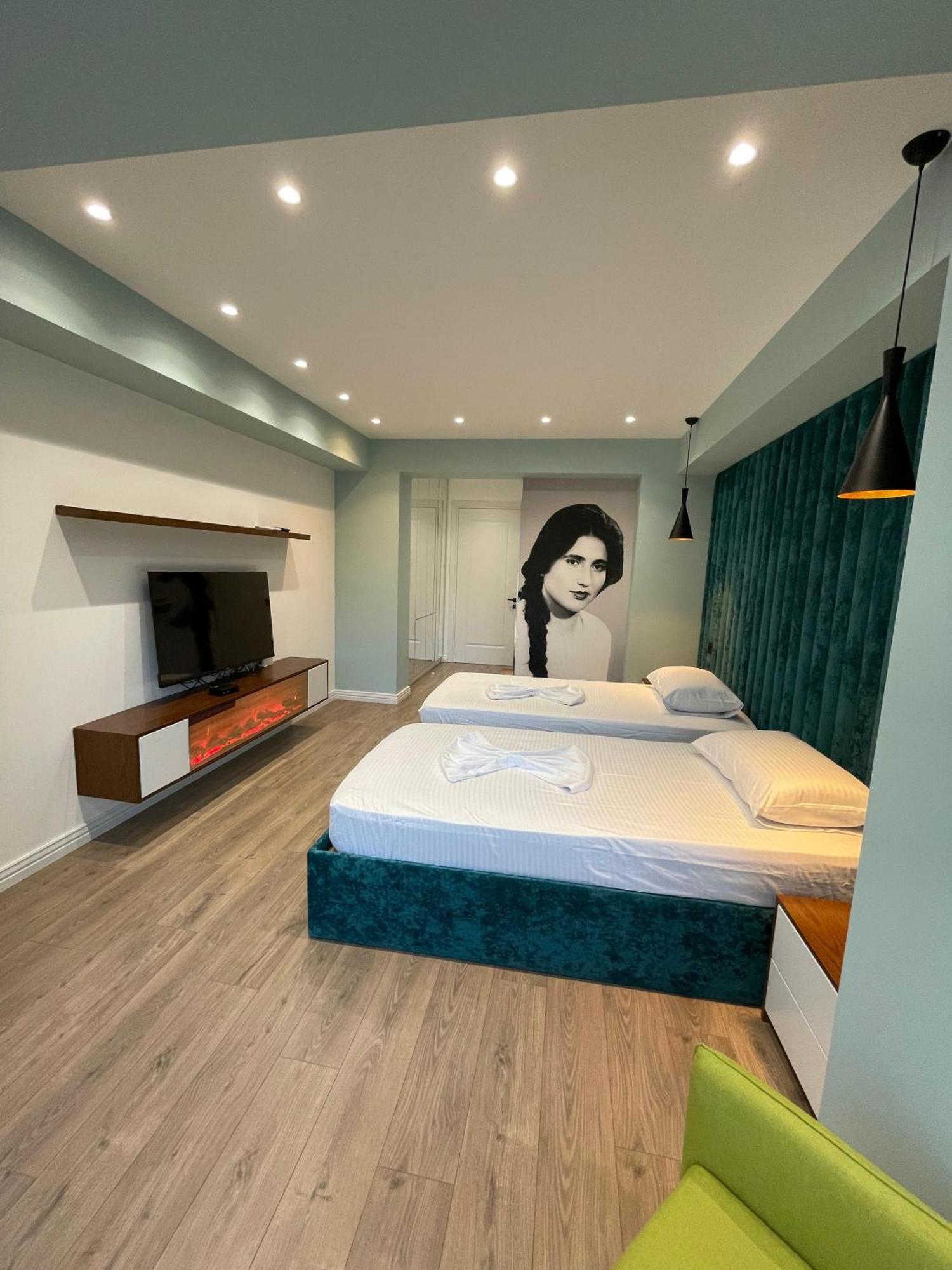 Home 12 Librazhd Luaran gambar