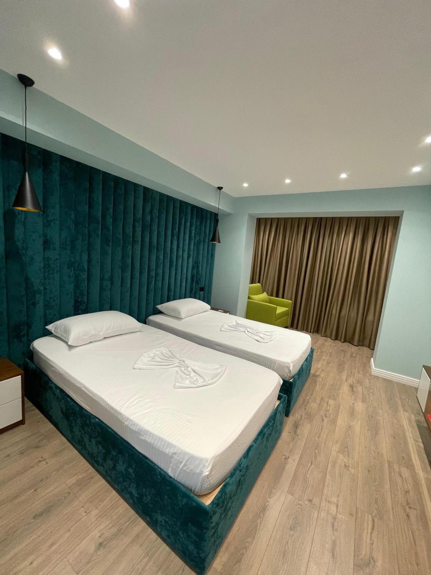 Home 12 Librazhd Luaran gambar